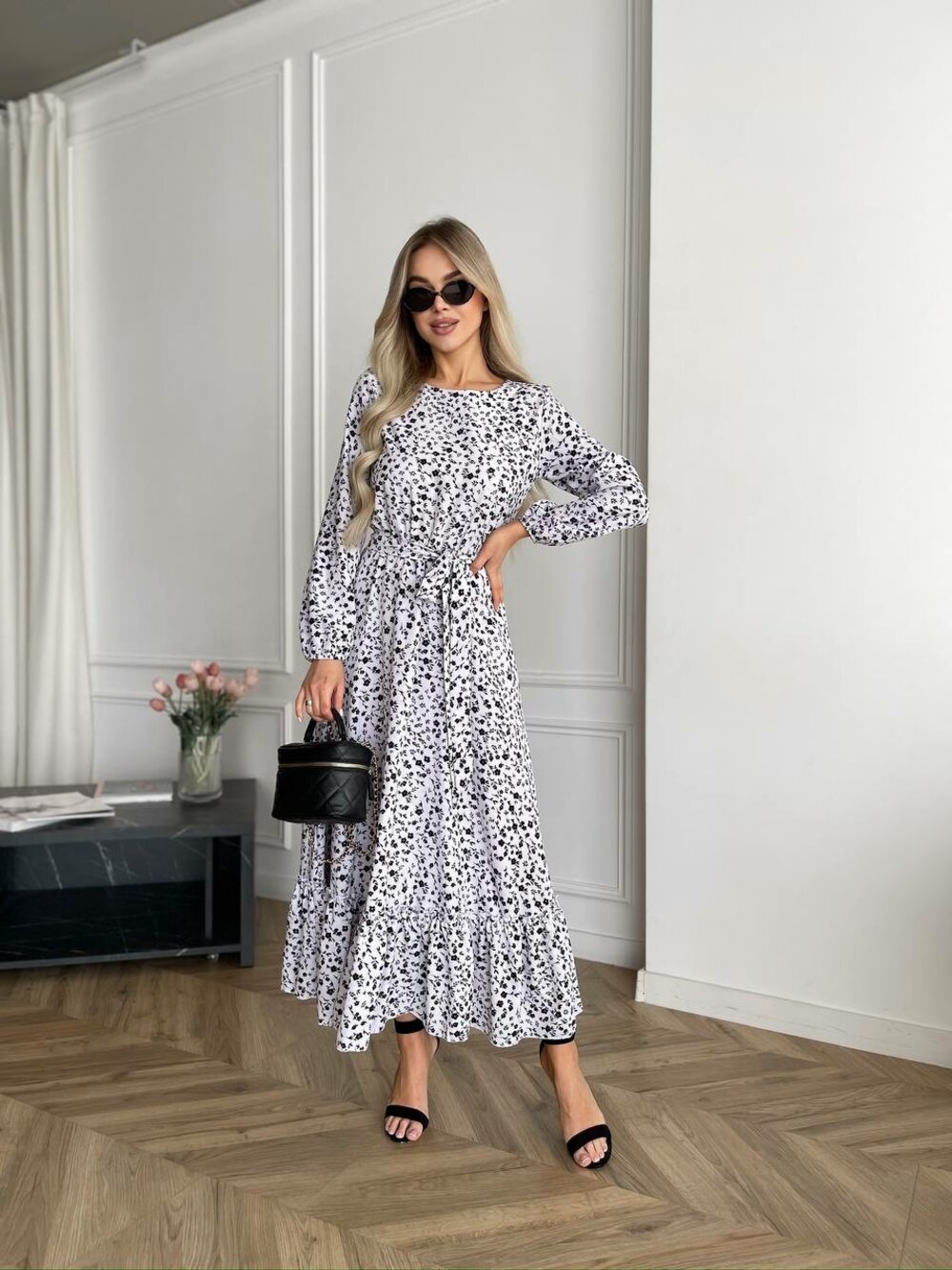 Сукня-міді з довгим рукавом та пояском, колір бідий