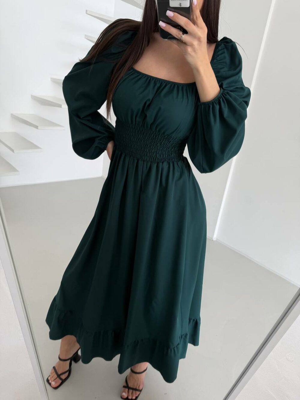 Платье с длинным рукавом и широкой резинкой на талии, цвет зеленый