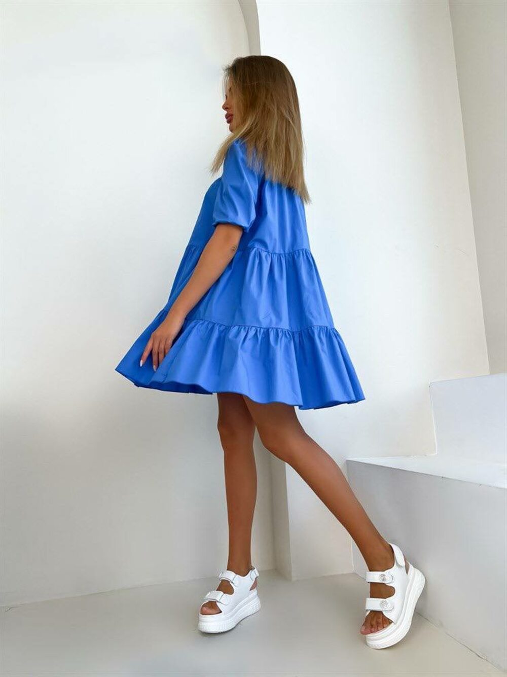 Красивейшее легкое платье из хлопка свободного кроя цвет синий