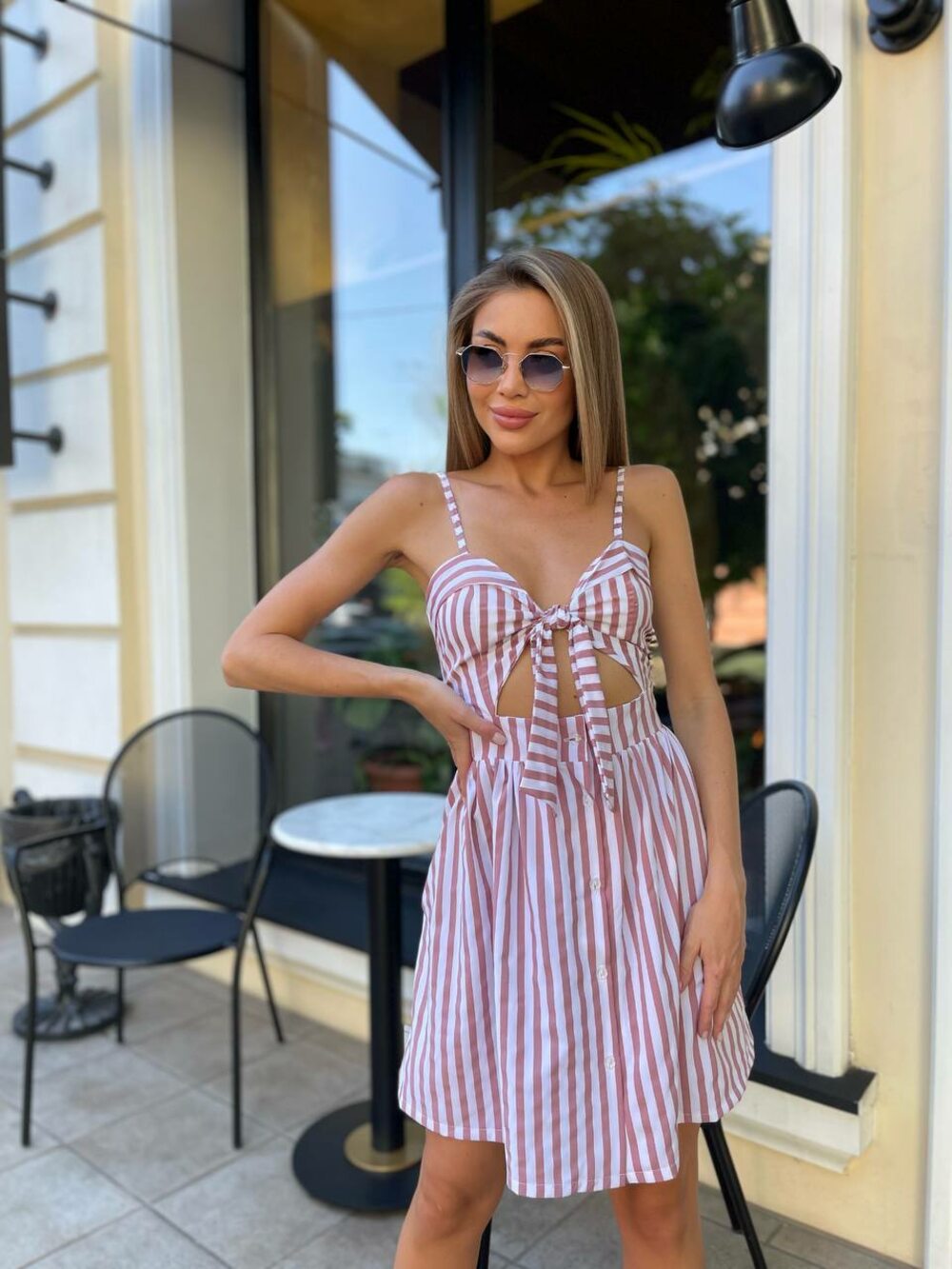 Сарафан з оригінальним декольте, колір бежевий