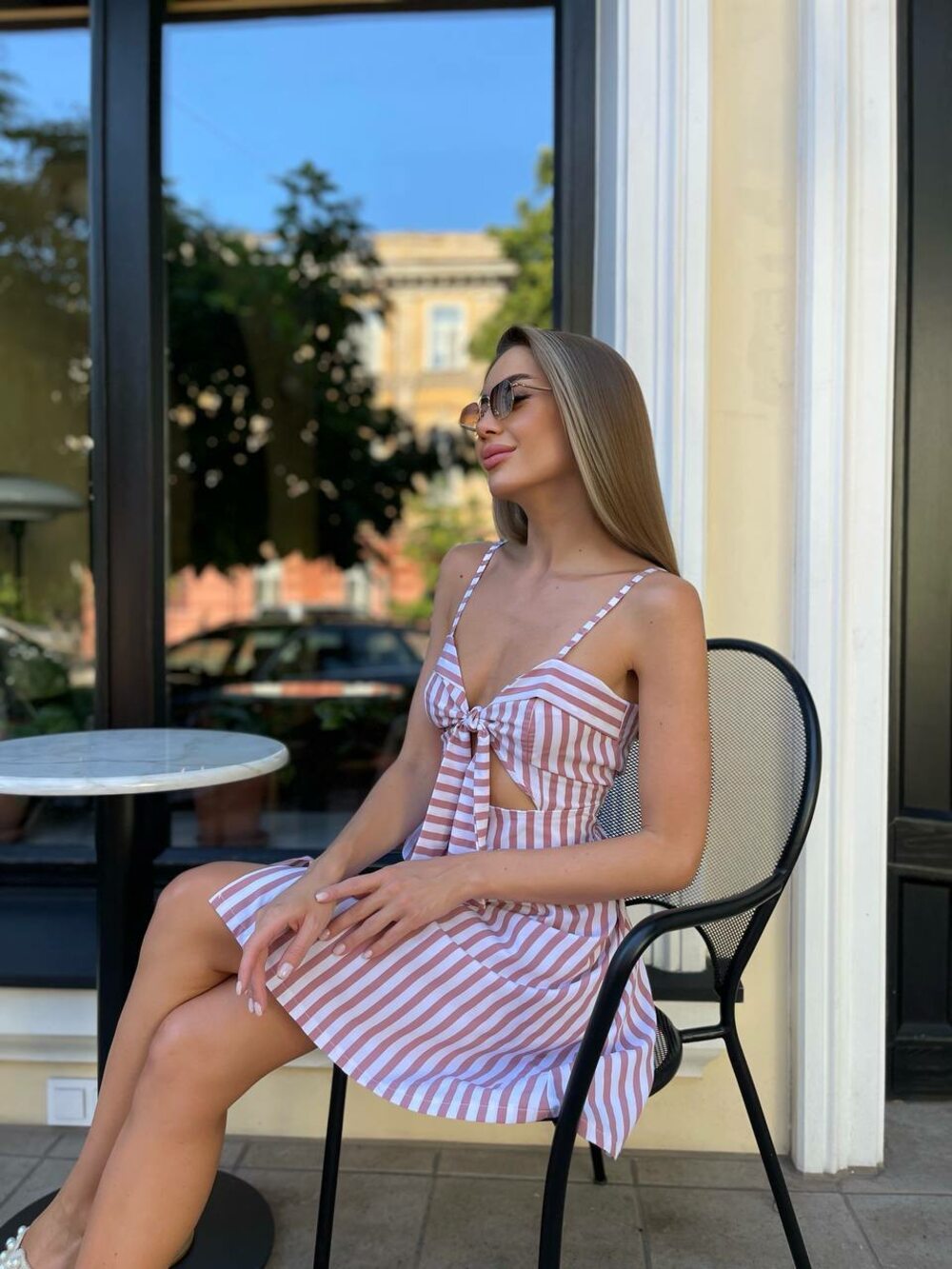 Сарафан з оригінальним декольте, колір бежевий