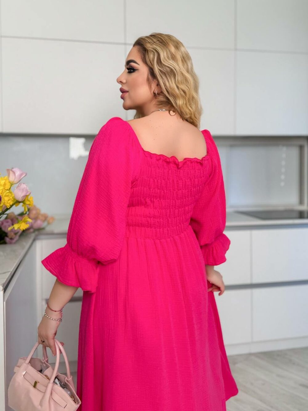 Сукня з гумкою та розрізом, колір рожевий