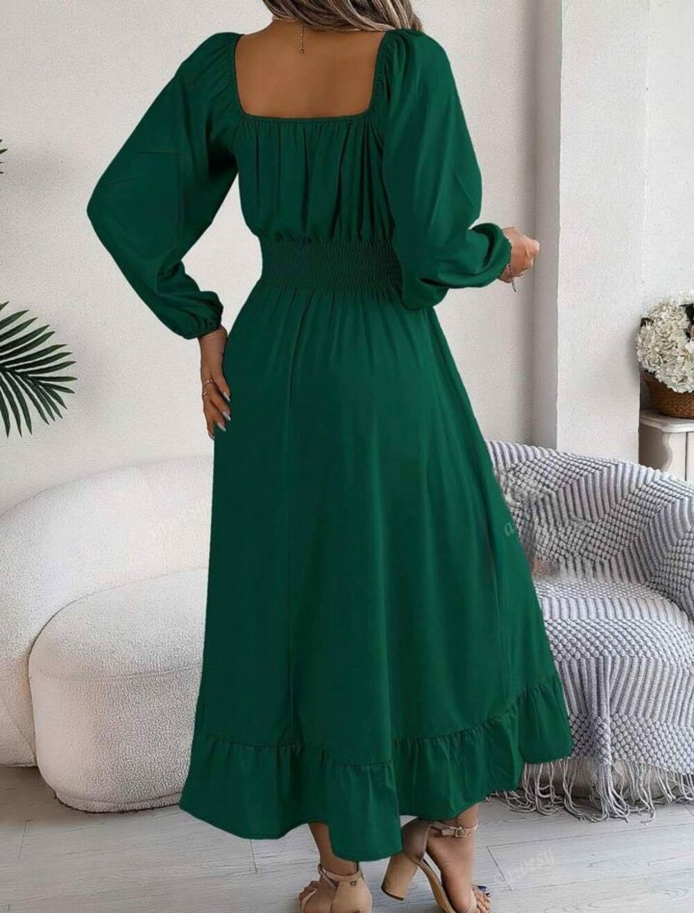 Стильна сукня-максі з довгим рукавом, квадратне декольте, талія на гумці, колір зелений