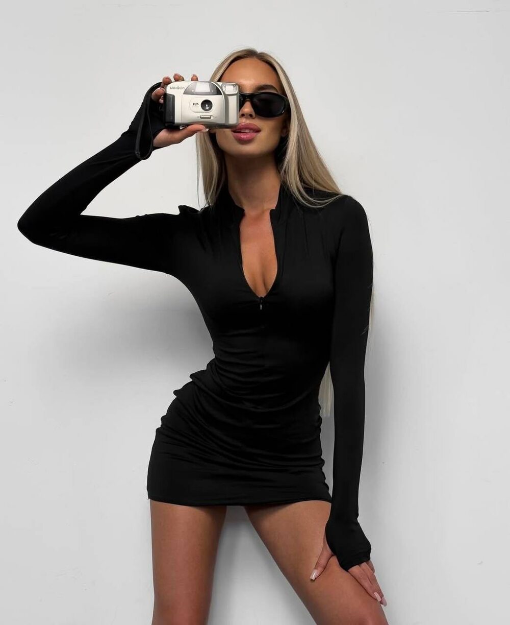 Ідеальна базова сукня із прихованою блискавкою та довгим рукавом, колір чорний