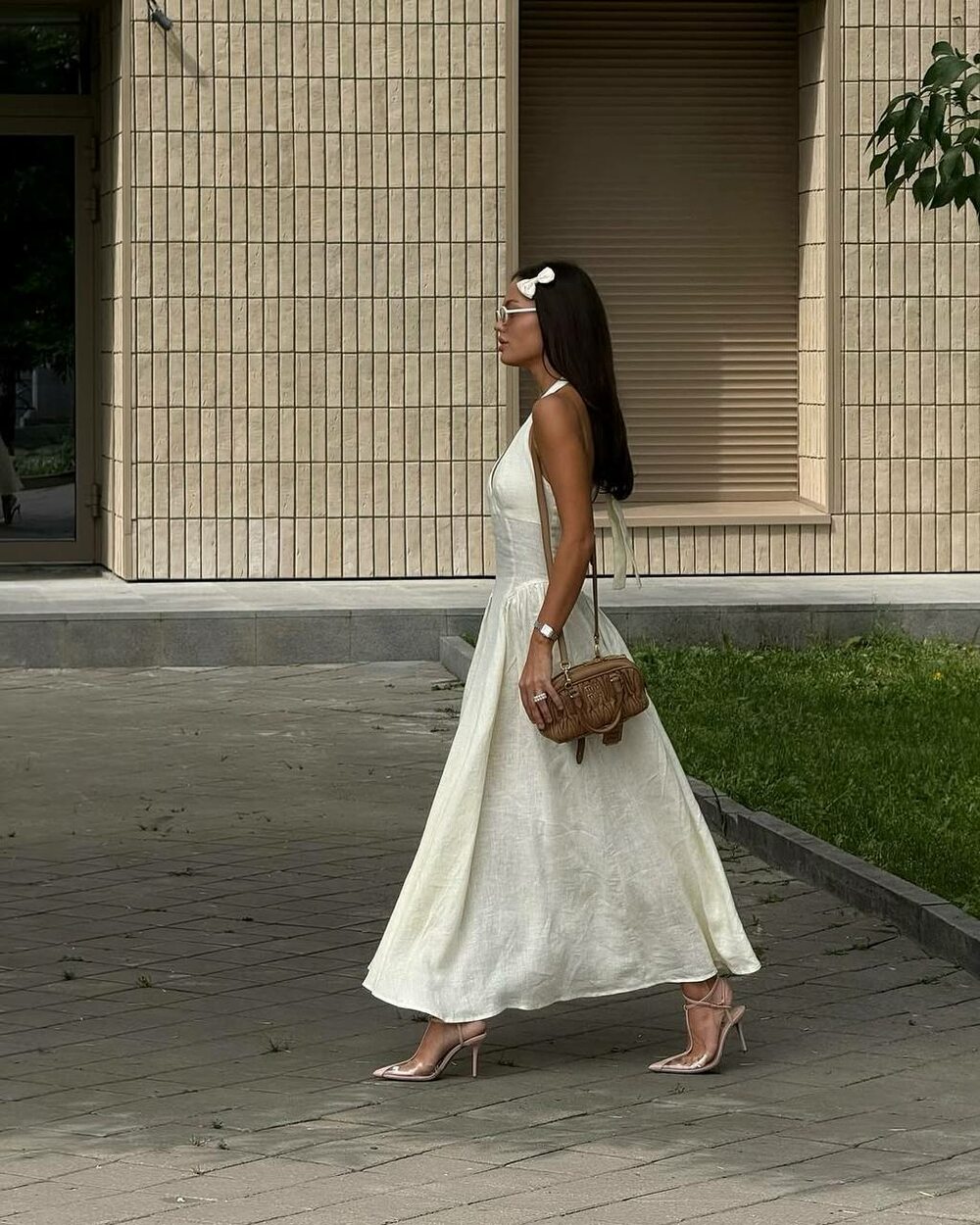 Льняна сукня оригінального крою, колір молочний