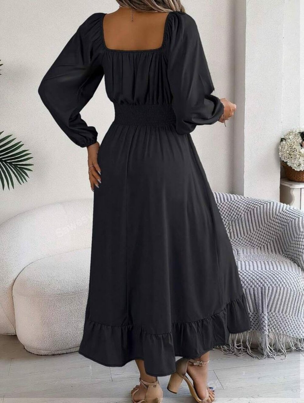 Стильне плаття-максі з довгим рукавом, квадратне декольте, талія на гумці, колір чорний