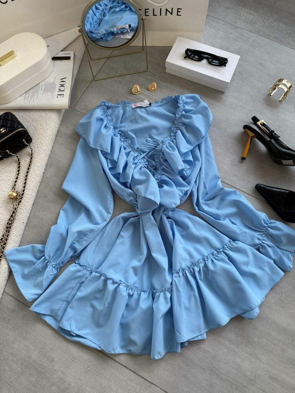 Сукня з рюшами та довгим рукавом, колір блакитний