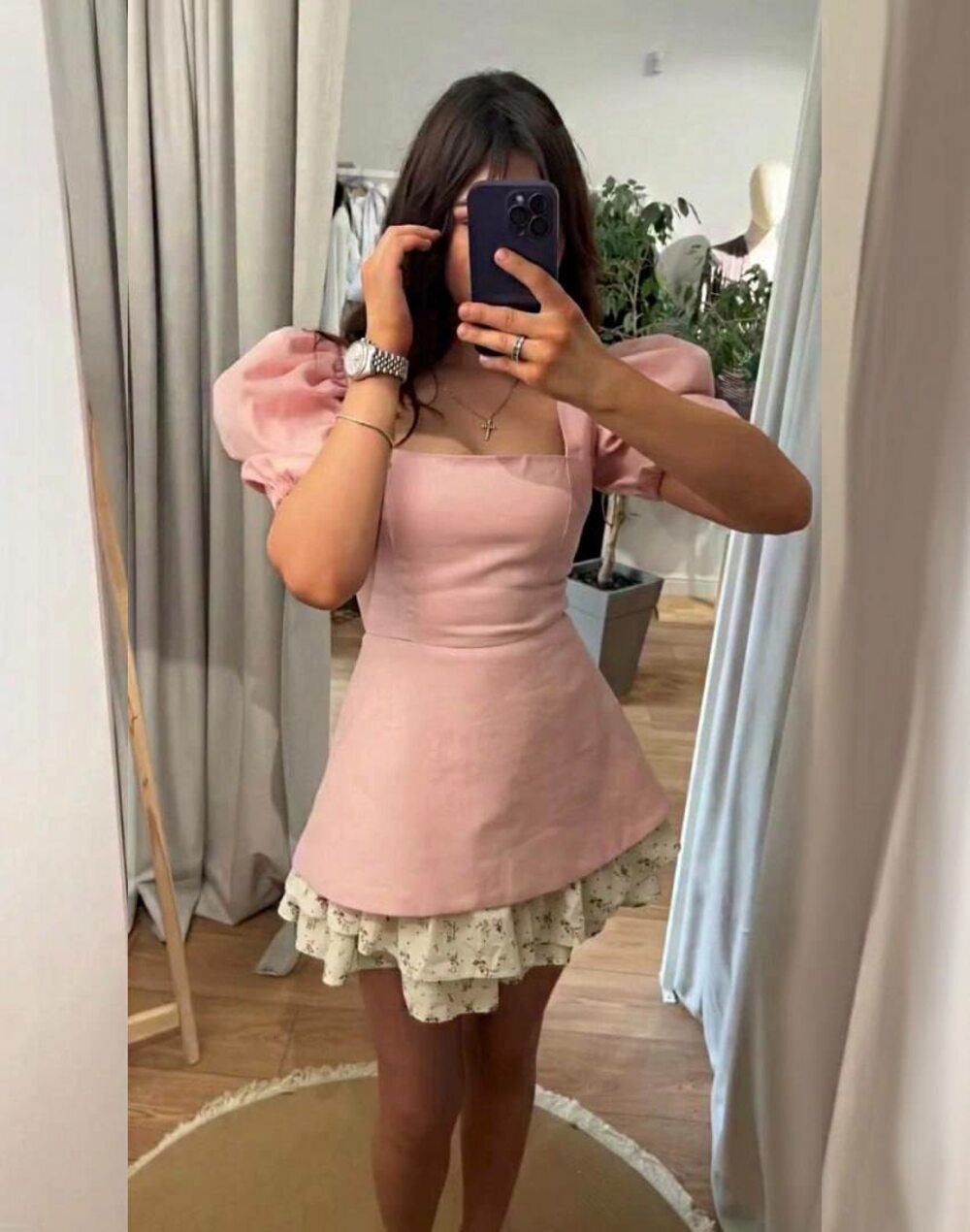 Сукня з пишною спідницею та рукавами-ліхтариками, колір рожевий