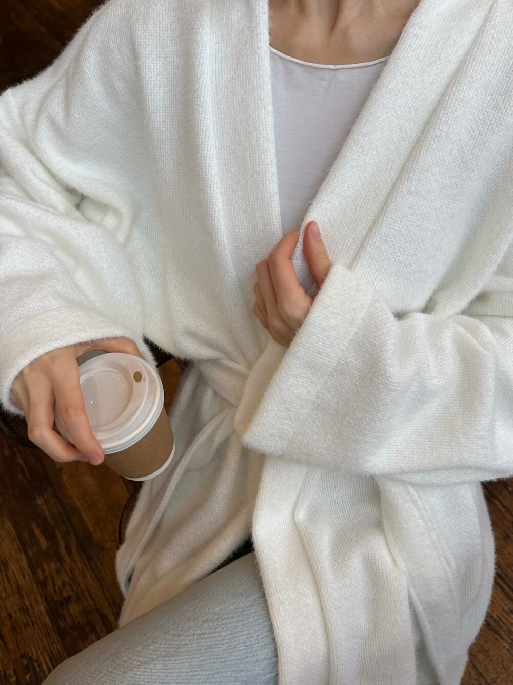 Кардиган з пояском, колір молочний