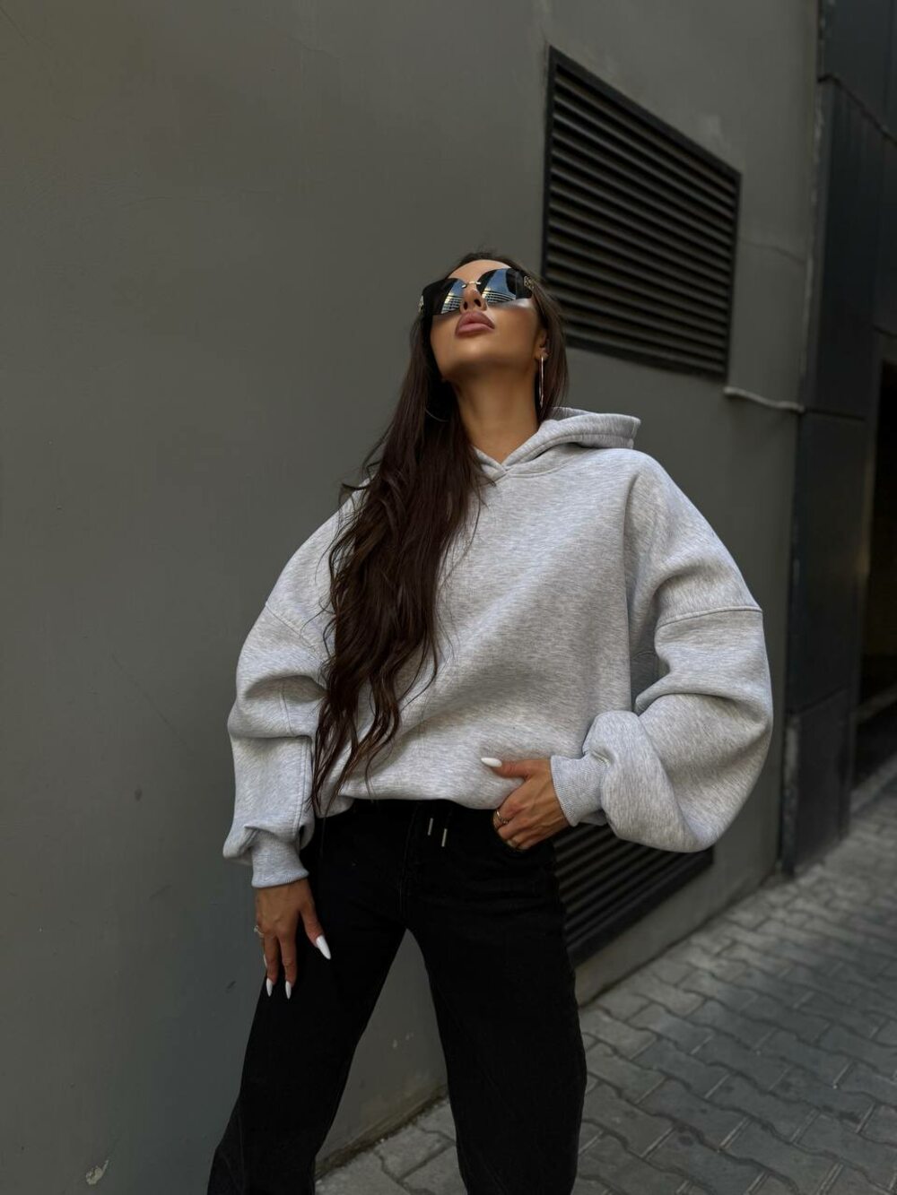 Худі оверсайз з кишенями та капюшоном, колір меланж.