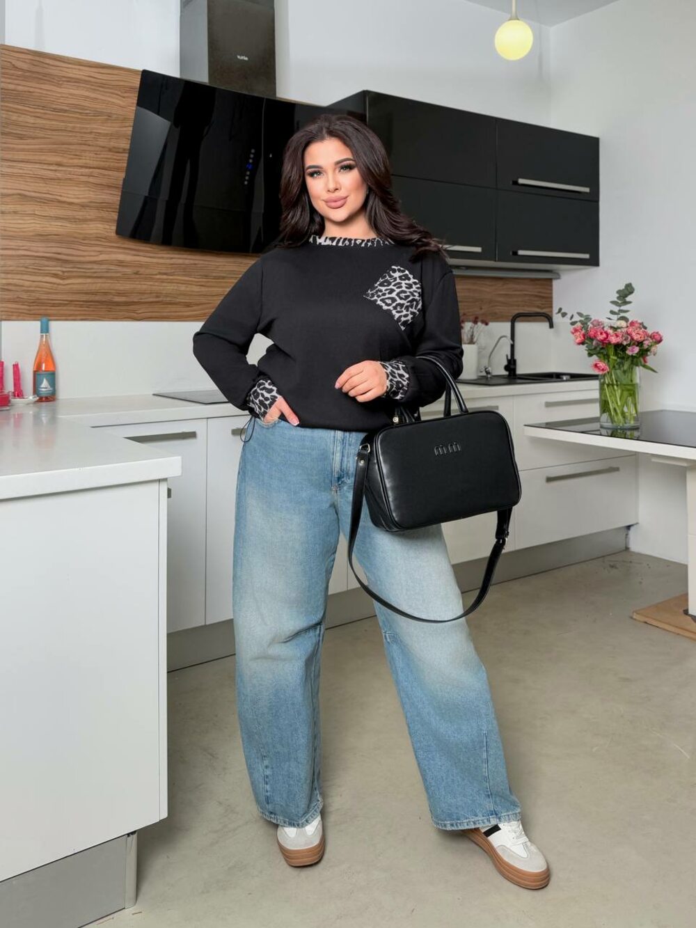 Кофта з довгим рукавом та леопардовими вставками, колір чорний