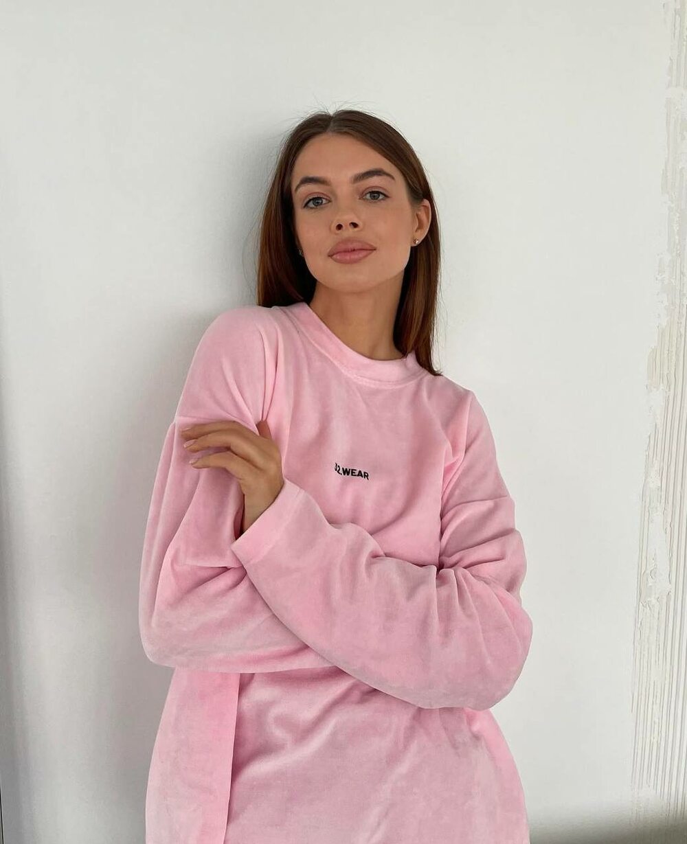 Велюровий лонг з вишивкою, колір барбі.