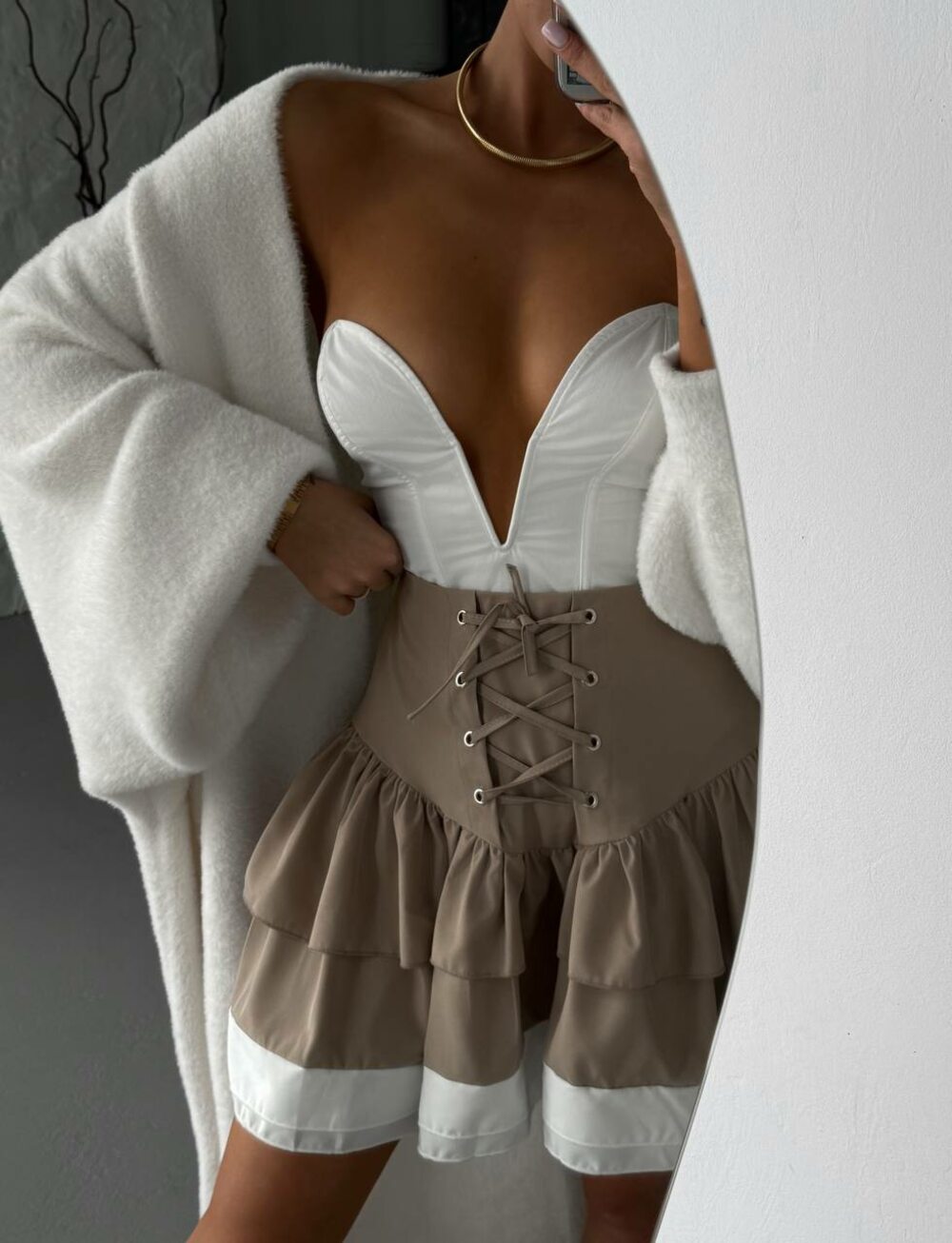 Спідниця з корсетом та воланами, колір бежевий